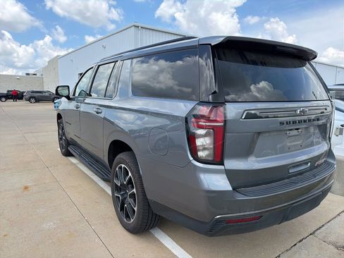 Used 2021 Chevrolet Suburban RST w/ Luxury Package AWD/4WD image 5