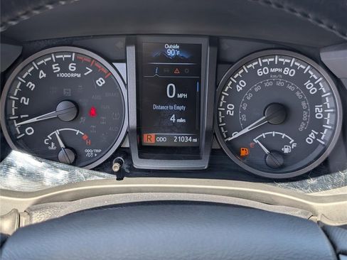 Used 2023 Toyota Tacoma TRD Off-Road AWD/4WD image 27