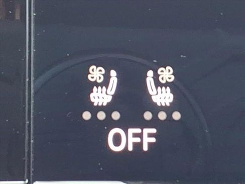 New 2026 Volkswagen Atlas SE image 17