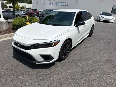 Used 2024 Honda Civic Sport image 3