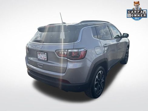 Certified 2022 Jeep Compass Limited image 3
