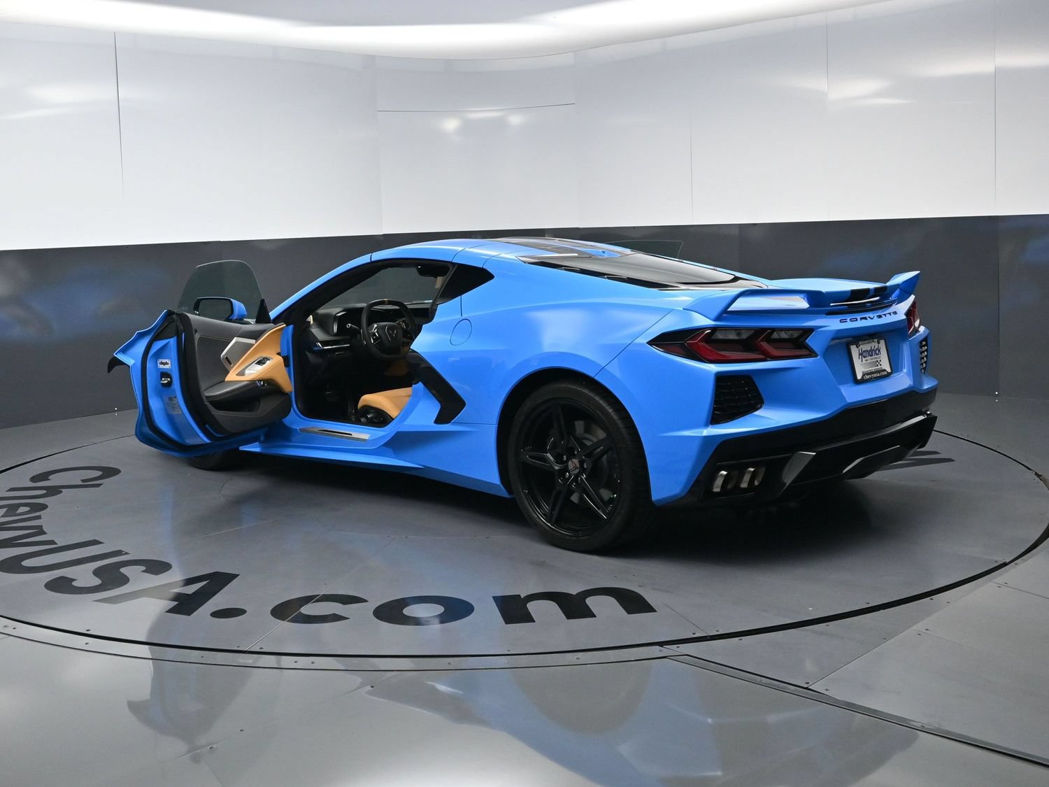 Used 2024 Chevrolet Corvette Stingray Preferred Cpe w/ Z51 Performance Package RWD image 27