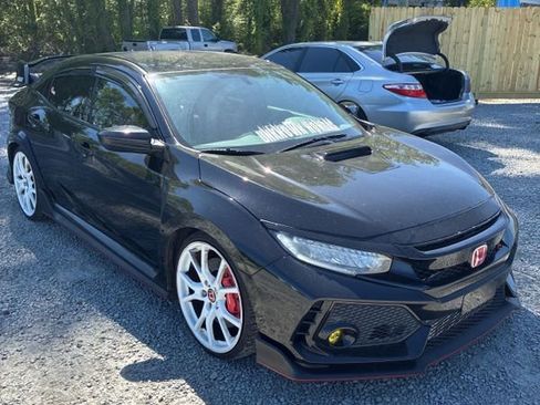 Used 2017 Honda Civic Type R image 4