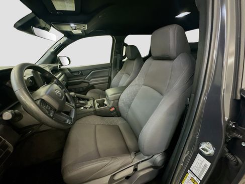 Used 2025 Toyota Tacoma SR5 AWD/4WD image 13