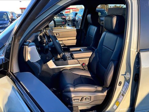 New 2026 Toyota Tundra Platinum AWD/4WD image 9