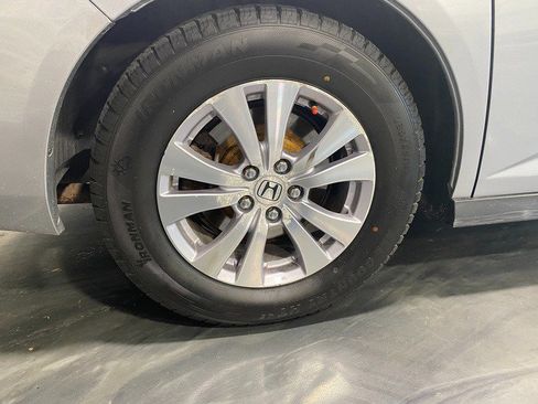 Used 2016 Honda Odyssey SE image 12