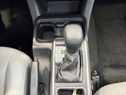 Used 2017 Toyota Tacoma SR5 image 16