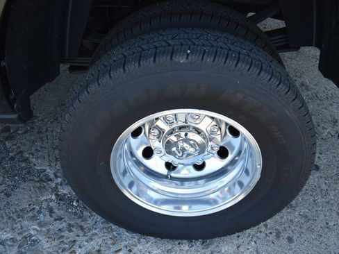 Used 2025 RAM 3500 Tradesman AWD/4WD image 9