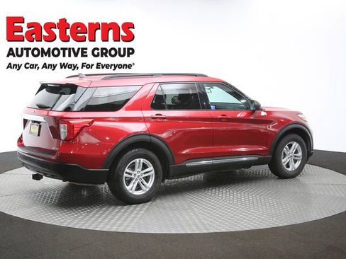 Used 2021 Ford Explorer XLT image 42