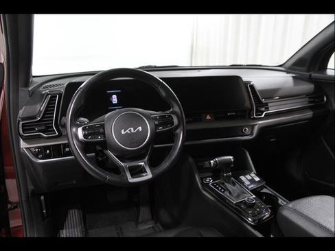 Used 2023 Kia Sportage X-Line w/ X-Line Premium Package AWD/4WD image 6