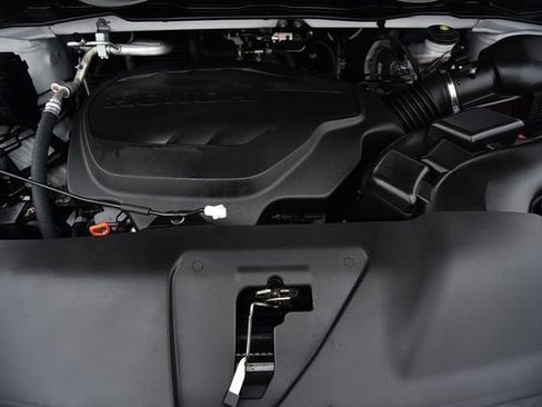 Certified 2024 Honda Odyssey Sport image 31