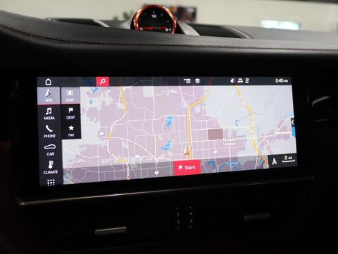 Used 2019 Porsche Cayenne image 31