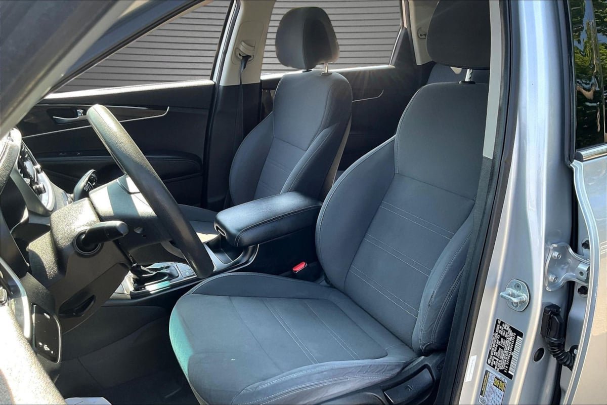 Used 2016 Kia Sorento L FWD image 20
