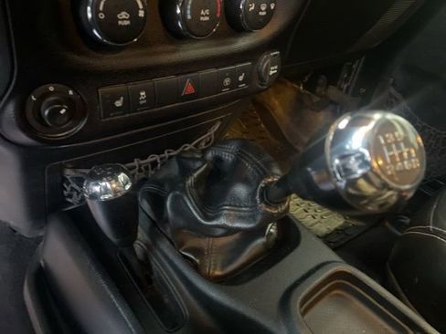 Used 2016 Jeep Wrangler Unlimited Sport image 8