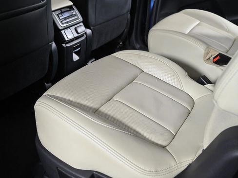 Used 2022 Subaru Ascent Limited w/ Technology Package image 32