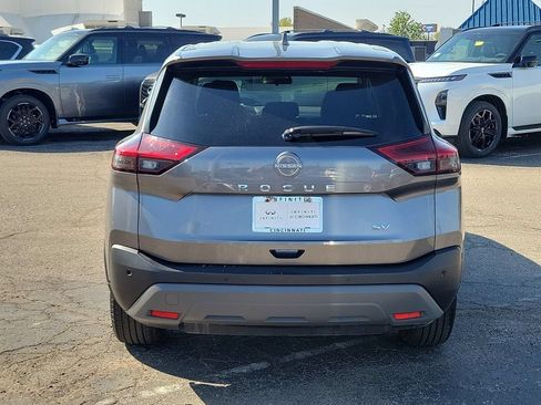 Used 2023 Nissan Rogue SV FWD image 4