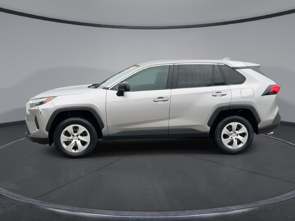 Certified 2024 Toyota RAV4 LE FWD image 5