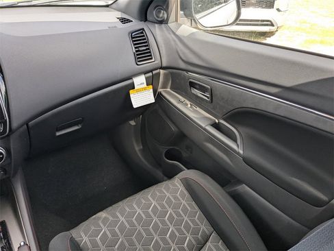 New 2025 Mitsubishi Outlander Sport image 17