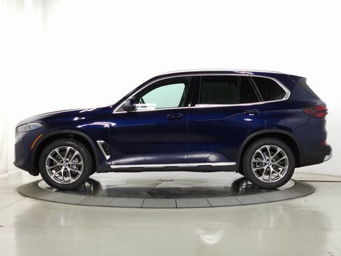 Used 2026 BMW X5 xDrive40i w/ Premium Package AWD/4WD image 4