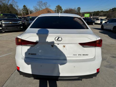 Used 2019 Lexus IS 300 AWD image 17