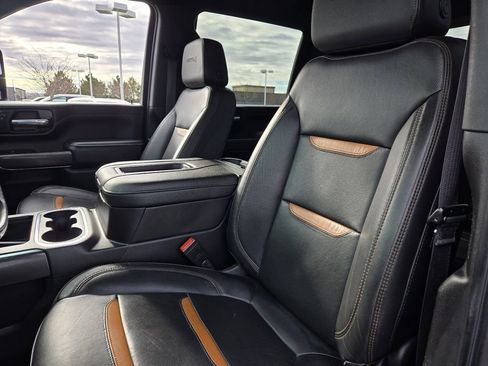 Used 2021 GMC Sierra 2500 AT4 w/ AT4 Premium Plus Package image 2