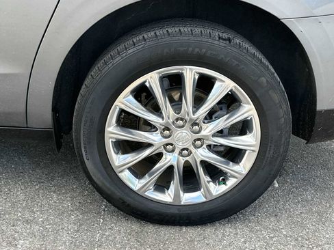 Used 2021 Buick Enclave Essence w/ Sound and Sites Package AWD/4WD image 12