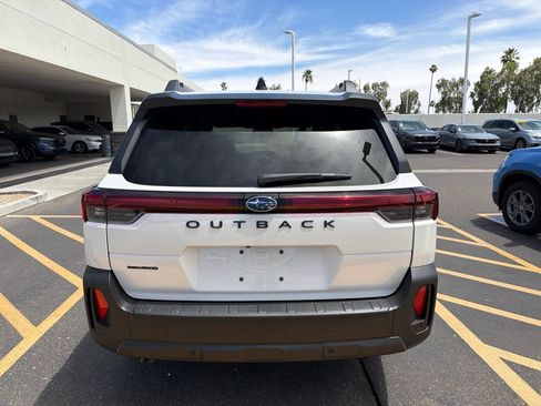 Used 2026 Subaru Outback Premium AWD/4WD image 4