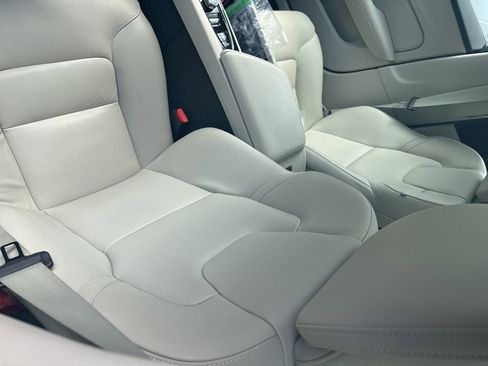 Used 2020 Volvo S60 T6 Momentum AWD/4WD image 8