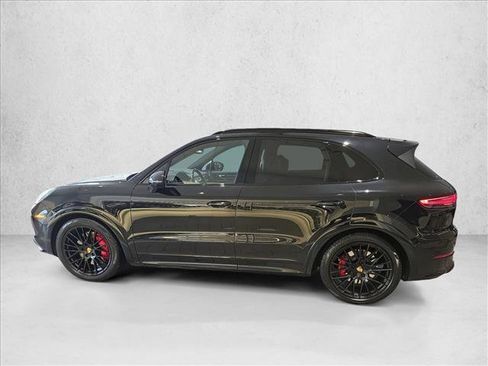 Used 2021 Porsche Cayenne GTS image 8