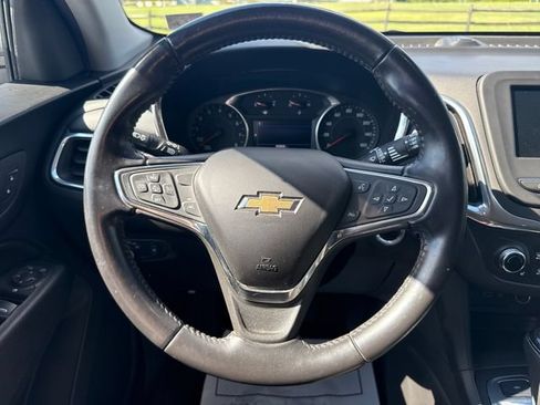 Used 2020 Chevrolet Equinox LT AWD/4WD image 14
