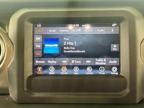 Used 2021 Jeep Wrangler Unlimited Sahara AWD/4WD image 14