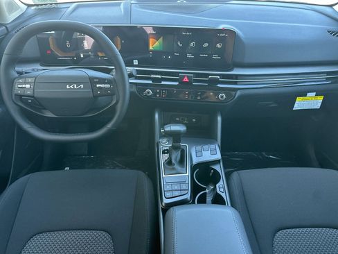 New 2026 Kia Sportage LX FWD image 13