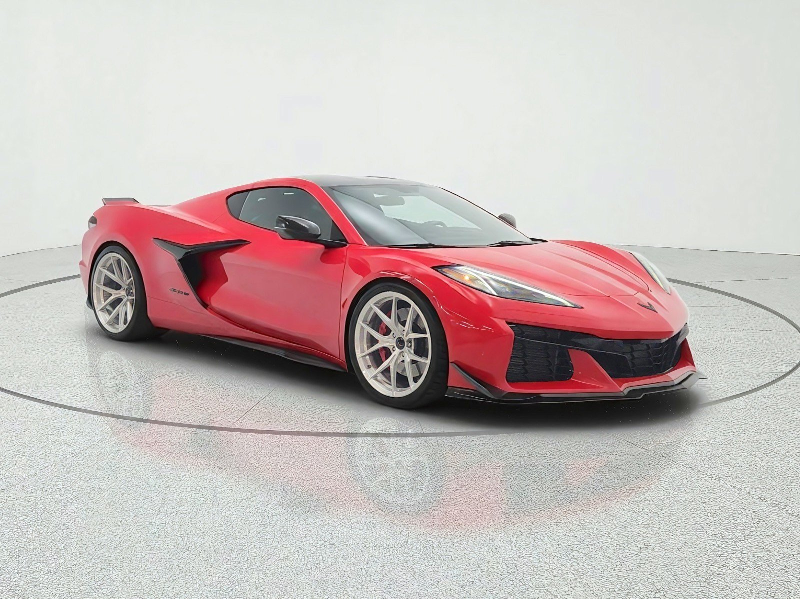 Used 2023 Chevrolet Corvette Z06 RWD image 3