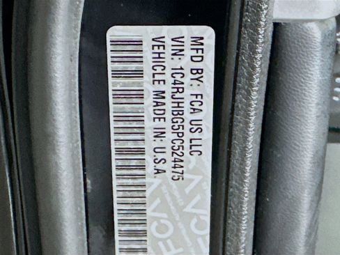 Used 2023 Jeep Grand Cherokee Limited w/ Trailer Tow Prep Group (B) image 12