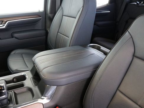 Used 2023 Chevrolet Silverado 1500 High Country w/ High Country Premium Package AWD/4WD image 20