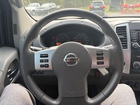 Used 2017 Nissan Frontier SV AWD/4WD image 31