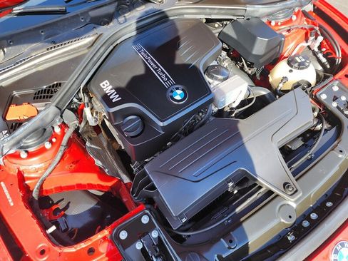 Used 2018 BMW 320i Sedan w/ Convenience Package image 10