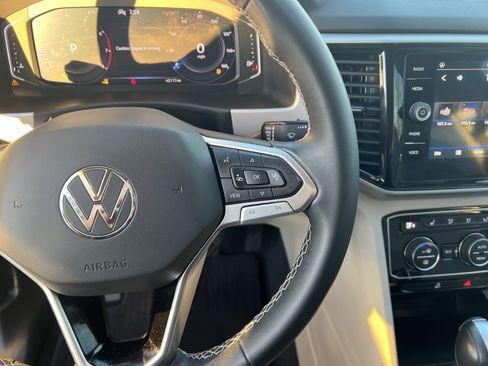 Used 2023 Volkswagen Atlas SE w/ Black Wheel Package image 19