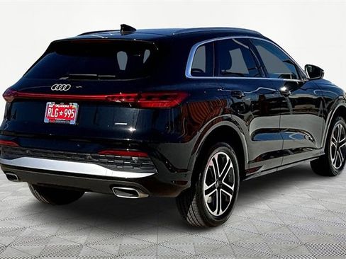 Used 2025 Audi Q5 Premium Plus w/ Premium Plus image 2