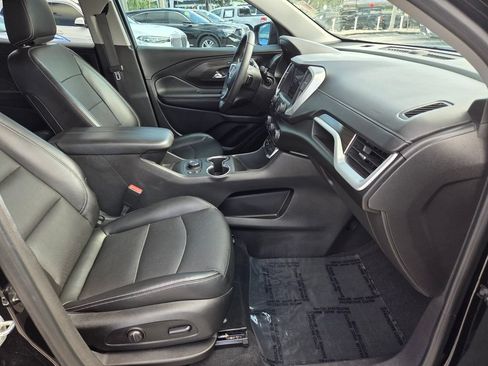 Used 2022 GMC Terrain SLT w/ LPO, Floor Liner Package AWD/4WD image 16