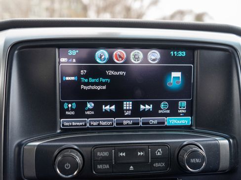 Used 2019 Chevrolet Silverado 1500 LT w/ All Star Edition image 16