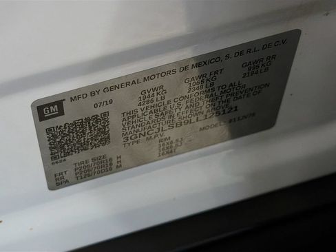 Used 2020 Chevrolet Trax LT w/ Sun & Sound Package FWD image 46