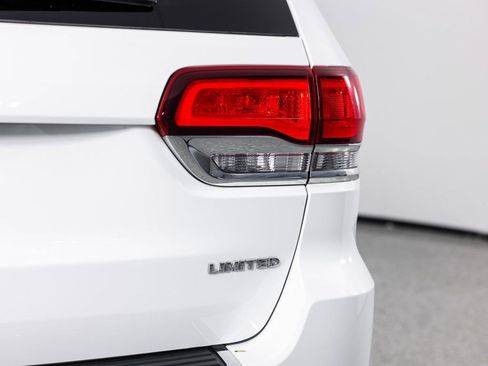 Used 2022 Jeep Grand Cherokee Limited image 12