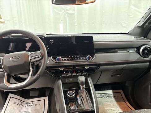 Certified 2024 Chevrolet Colorado Z71 w/ Z71 Convenience Package 2 image 12