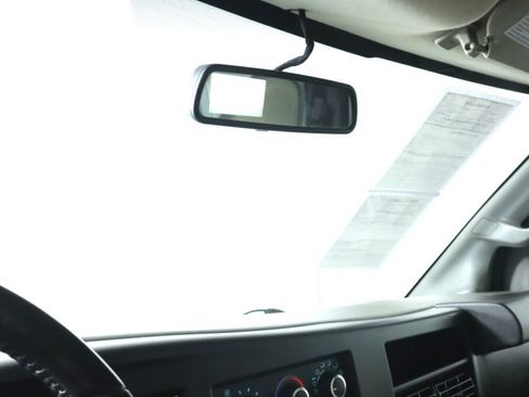 Used 2019 Chevrolet Express 2500 w/ Driver Convenience Package image 16