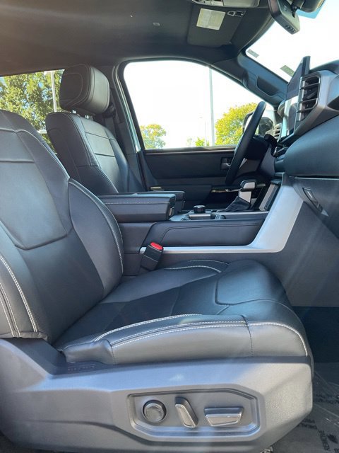 Used 2026 Toyota Tundra Limited AWD/4WD image 17