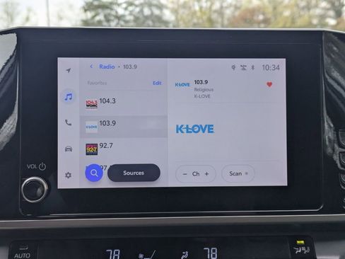 Used 2025 Toyota Camry LE image 22