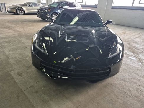 Used 2014 Chevrolet Corvette Base w/ Battery Protection Package image 10