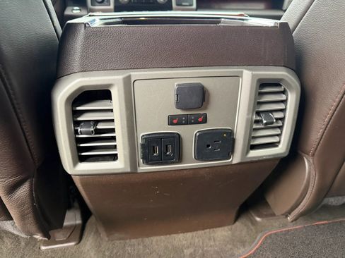 Used 2019 Ford F150 King Ranch w/ Equipment Group 601A Luxury AWD/4WD image 39