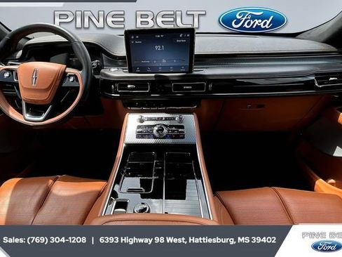 Used 2023 Lincoln Aviator Black Label w/ Dynamic Handling Package image 13